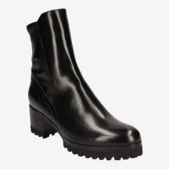 Truman's Art.  7866 Schwarz